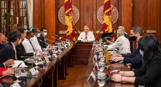 RW wants SL to be export oriented